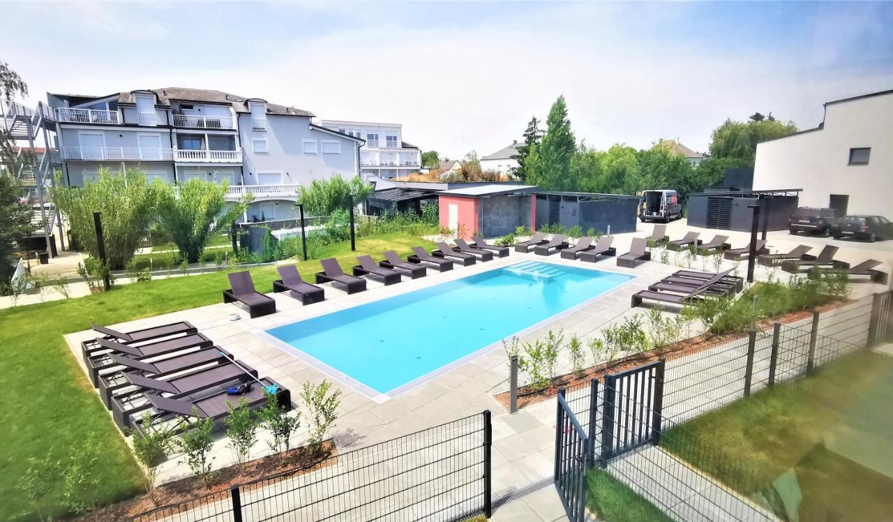 Spa Residenz Neusiedl Appartments 네우시에들암시 외부 사진